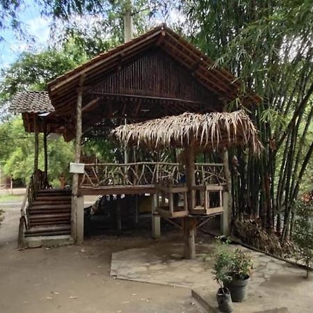 Gerbang Banyu Langit Cottage Бантул Екстериор снимка