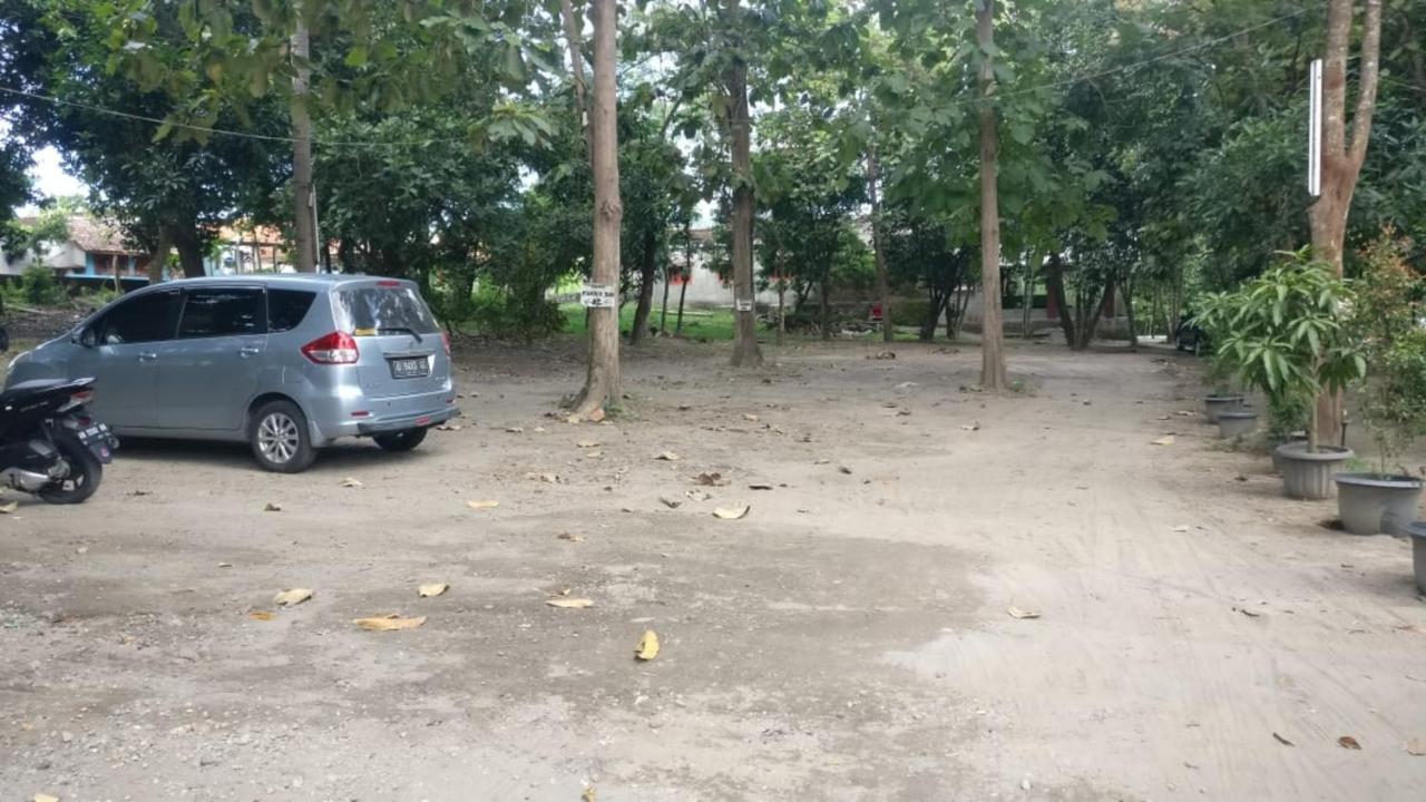 Gerbang Banyu Langit Cottage Бантул Екстериор снимка
